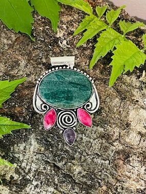 Green Aventurine Crushed Quartz 925 Sterling Silver Pendant